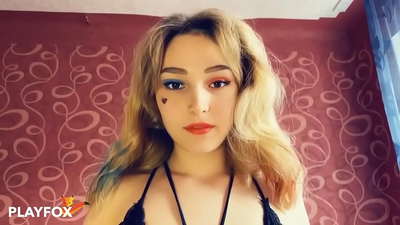 Ochelarii magici de realitate virtuală mi-au oferit sex cu Harley Quinn